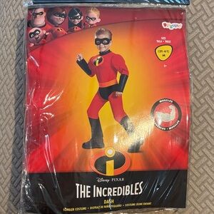 The Incredibles Dash Kids Costume - Red and Black
Includes mask and belt